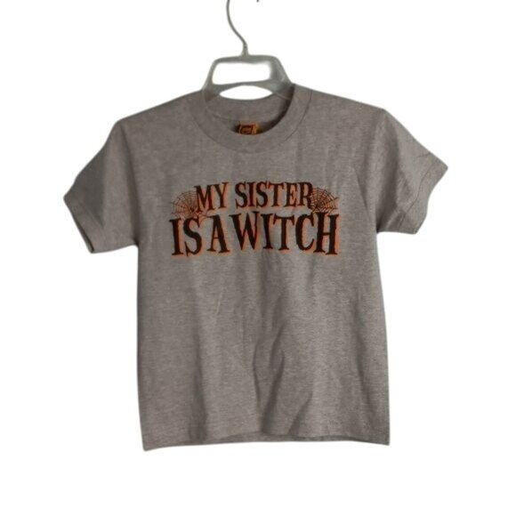 Unisex Kids Size XS My Sister Is A Witch Halloween Shirt Graphic Spider Webs NEW - Picture 1 of 6